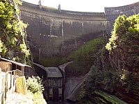 Le barrage du Châtelot côté est
