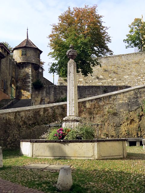 Fontaine Louis XV  Neuchtel