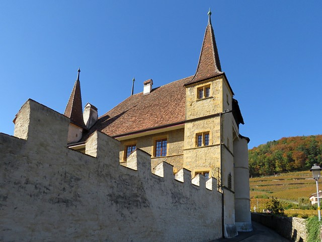 Le château de Cressie, façade est